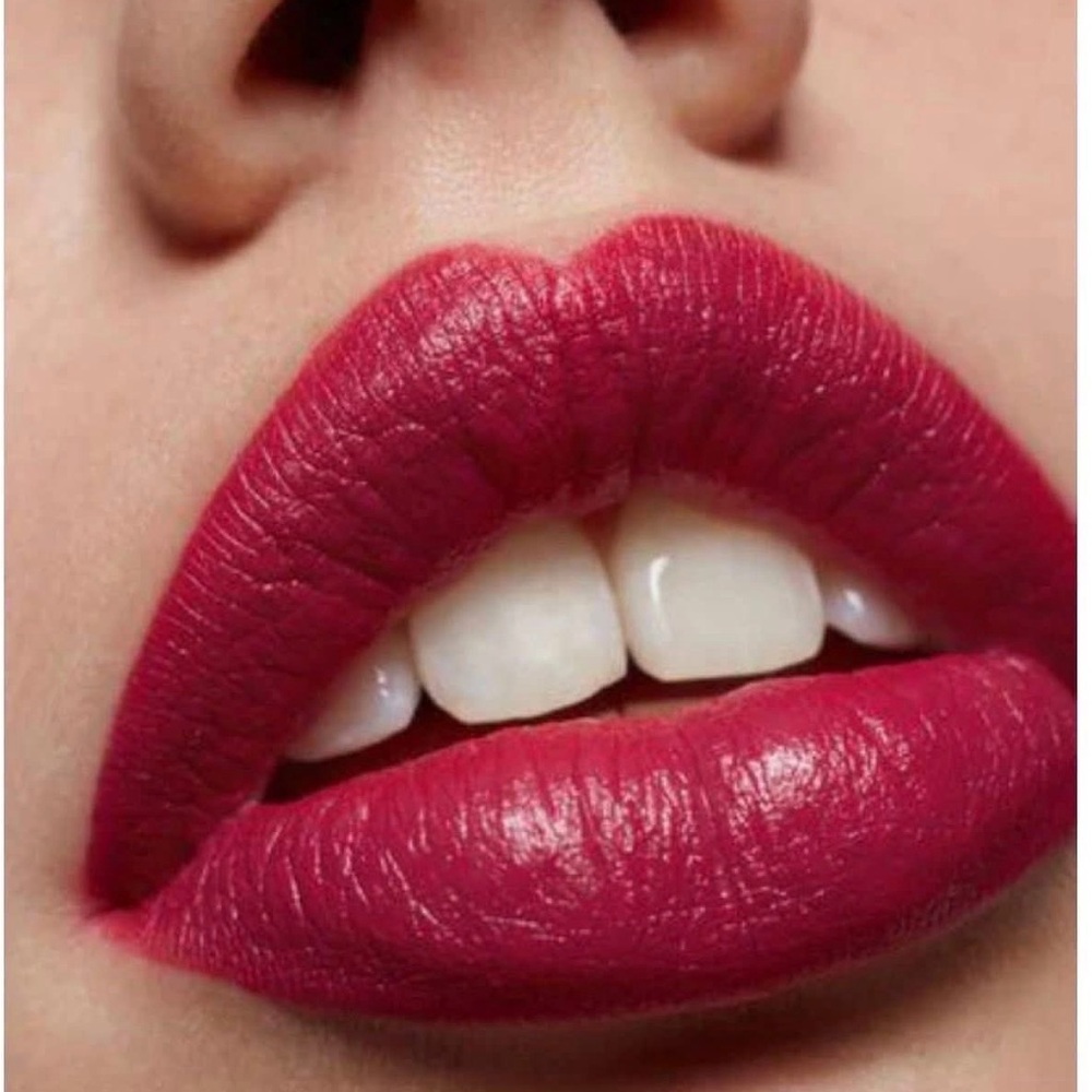 Byredo- Lipstick Semi-Formal 373 Shocking pink